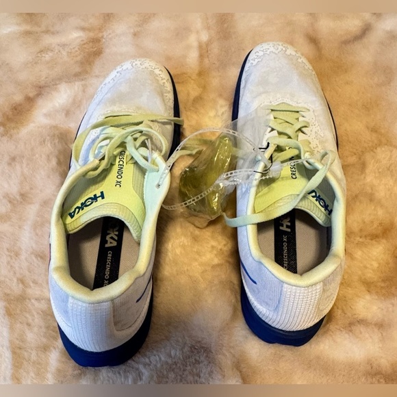 NWT Men Size 11 Hoka One One HOKA
Crescendo XC White Blueberry main image 4